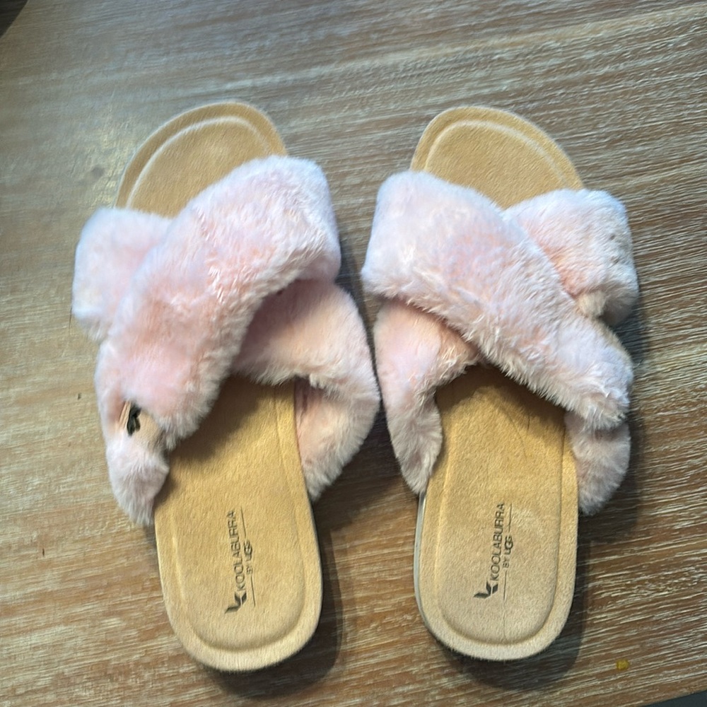 Koolaburra by UGG Women's ROUBIE Fuzz Slide Sandal, Pale Blush, 8